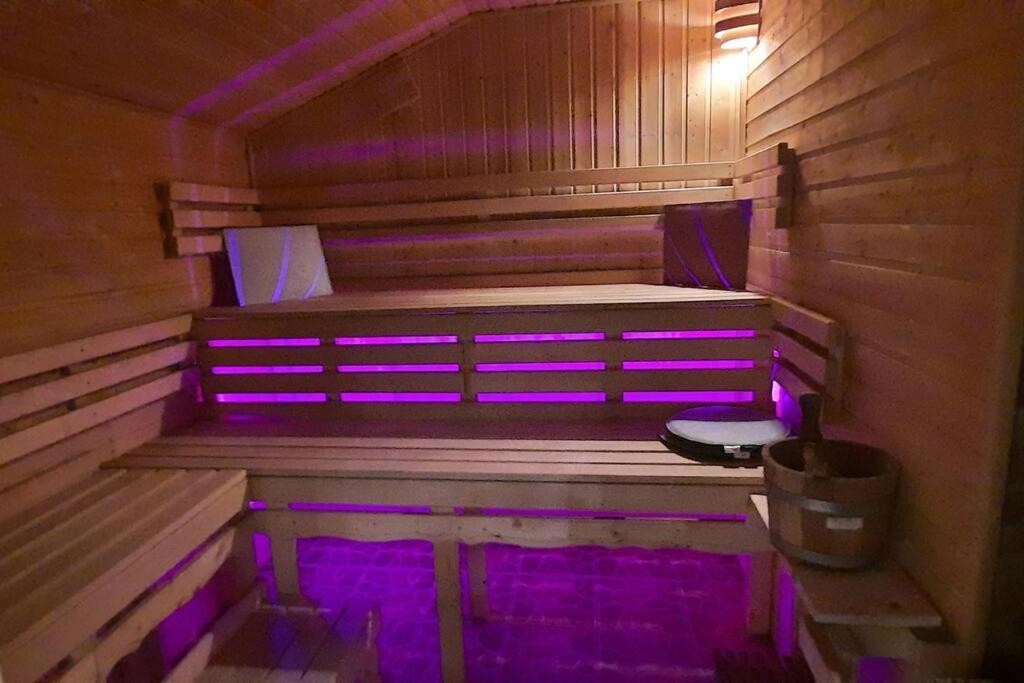 Bungalow Mit Sauna In Einer Ruhige Wald Lage. Grossnaundorf Extérieur photo
